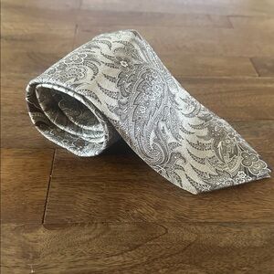 I K E  BEHAR  Paisley Tie in Gray